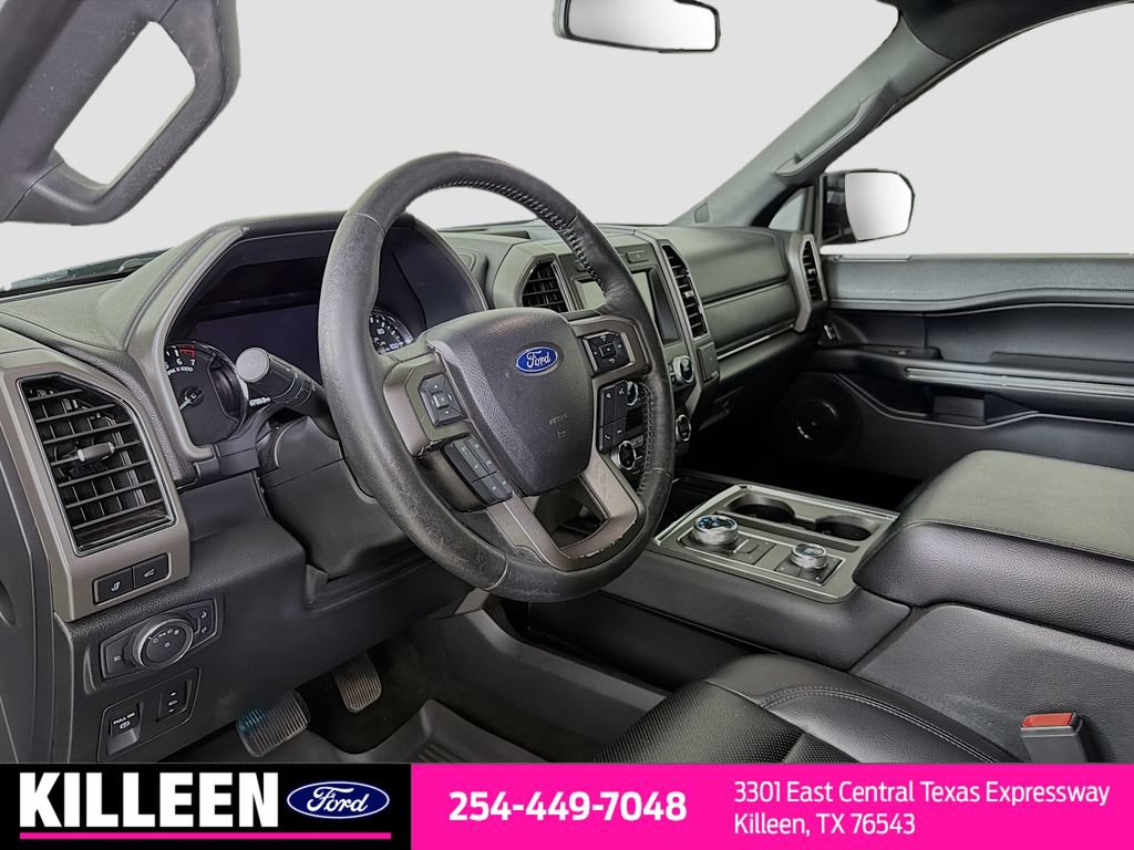 Used 2019 Ford Expedition XLT w/ Equipment Group 202A AWD/4WD image 10
