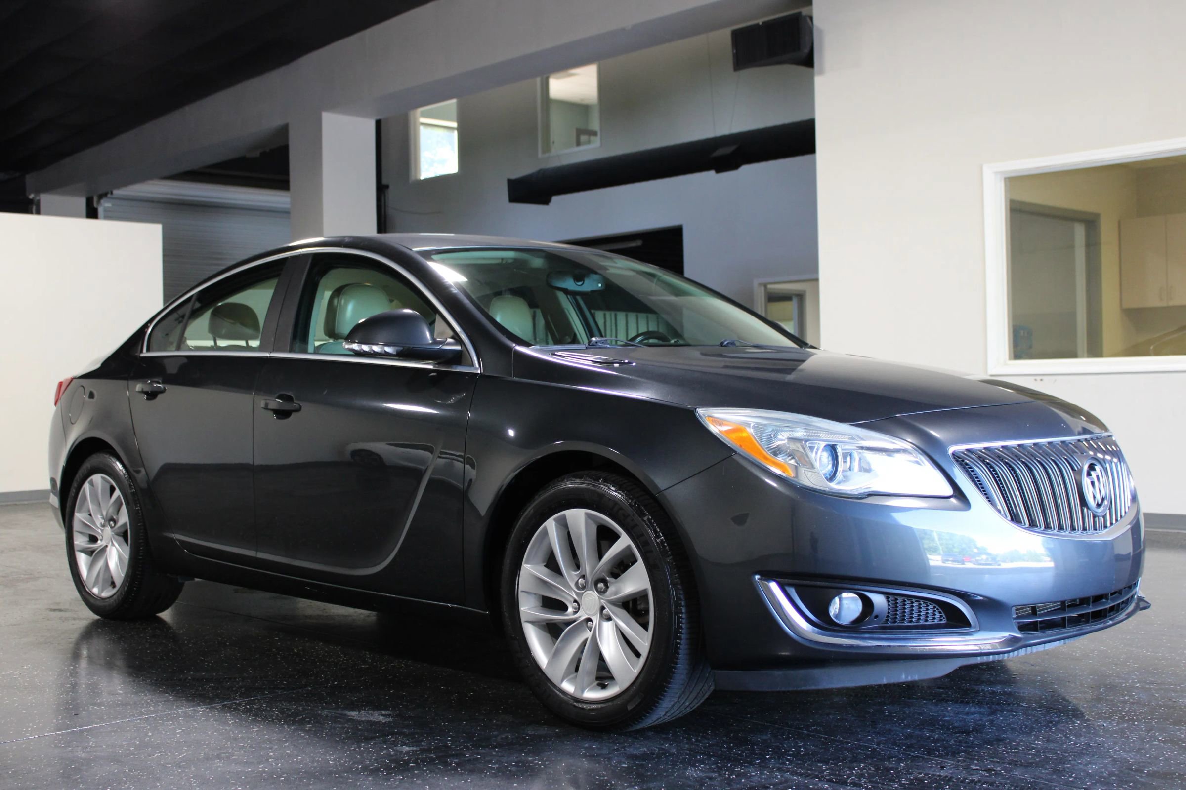Used 2014 Buick Regal FWD image 33