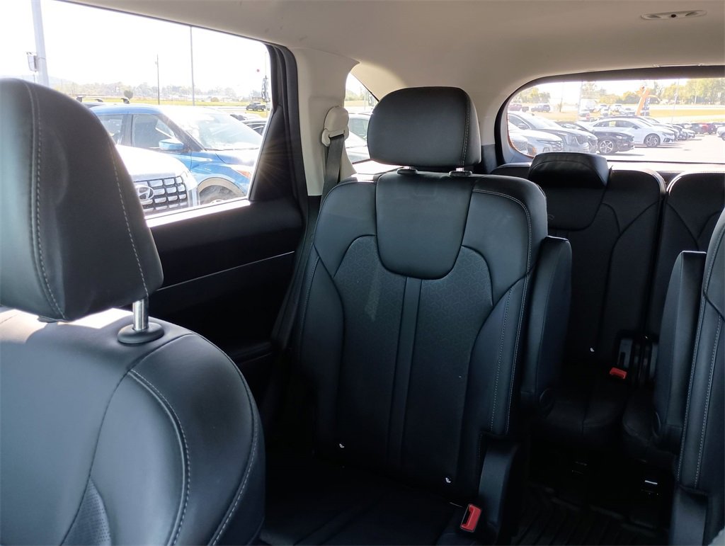 Used 2021 Kia Sorento S image 12