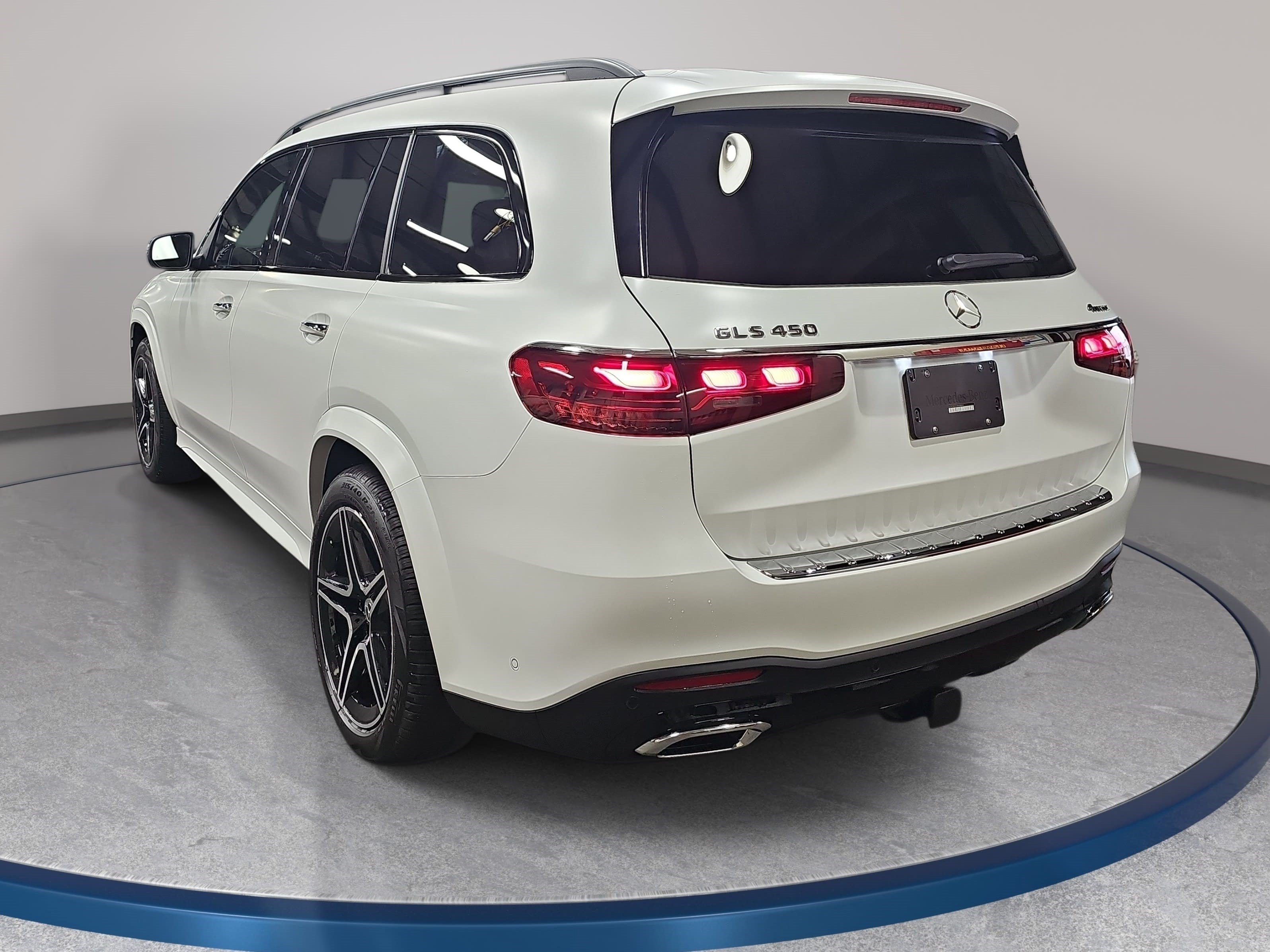 New 2026 Mercedes-Benz GLS 450 4MATIC image 7