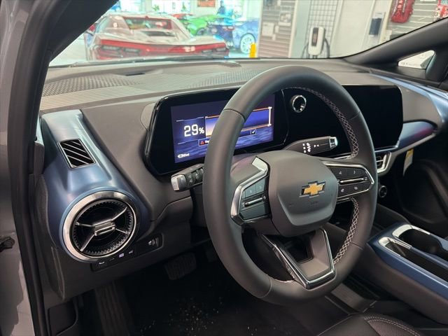 New 2026 Chevrolet Equinox EV LT image 15