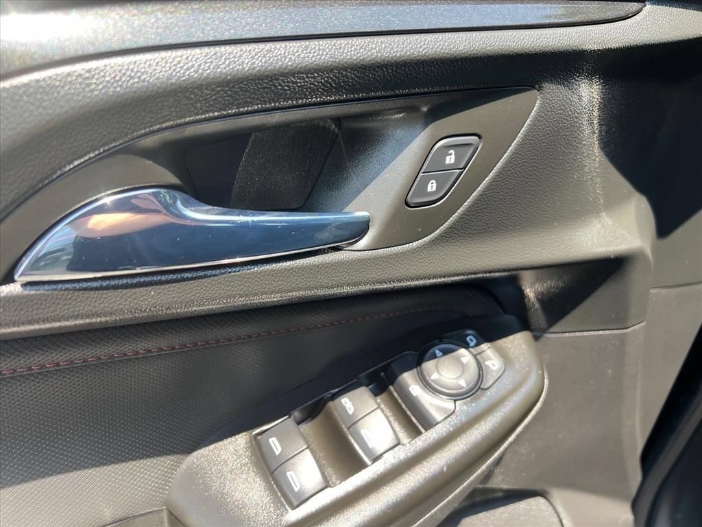 Used 2022 Chevrolet TrailBlazer RS FWD image 14