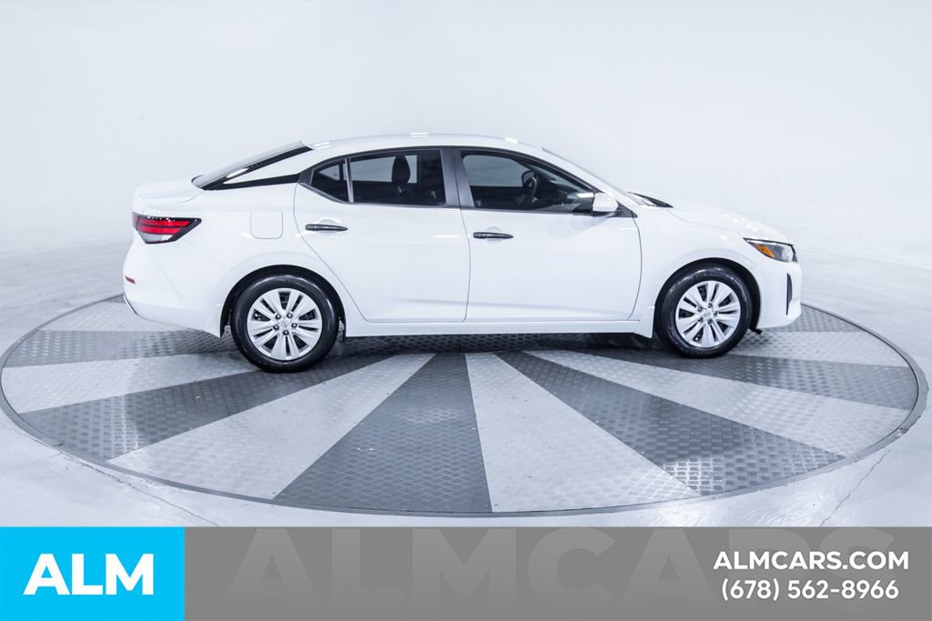 Used 2025 Nissan Sentra S image 11
