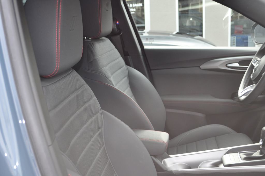 Used 2024 Dodge Hornet GT image 17