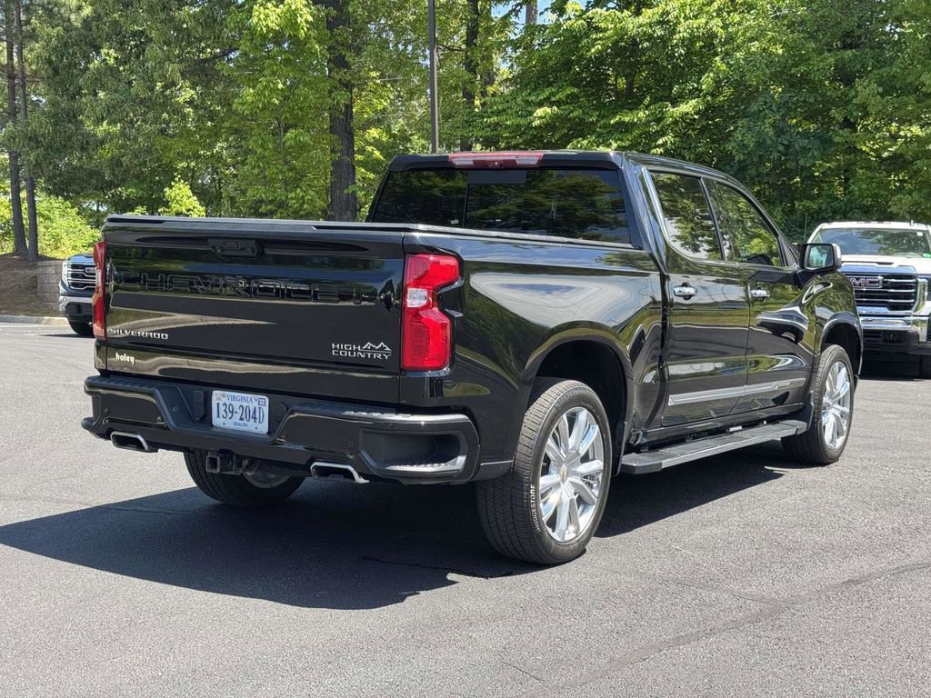 Used 2022 Chevrolet Silverado 1500 High Country w/ High Country Premium Package AWD/4WD image 22