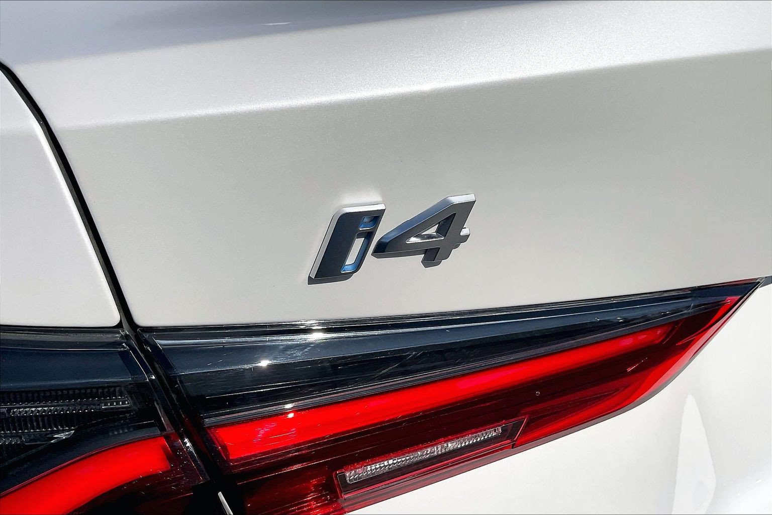 Used 2023 BMW i4 eDrive35 w/ Premium Package RWD image 31