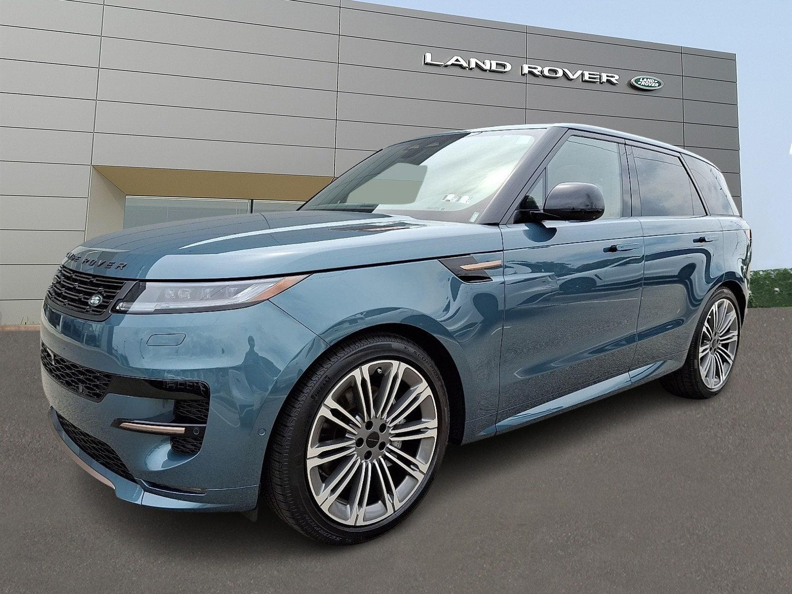 New 2026 Land Rover Range Rover Sport Dynamic SE