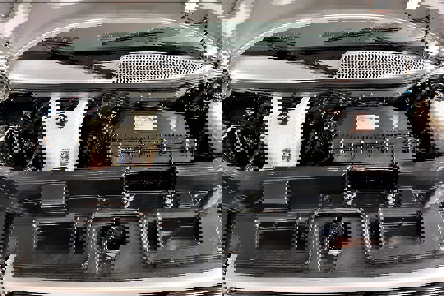 Used 2021 Chevrolet Express 2500 LS w/ Enhanced Convenience Package image 28