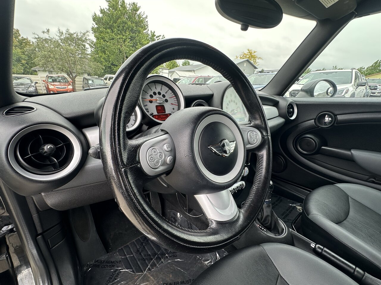 Used 2010 MINI Cooper Convertible FWD image 32