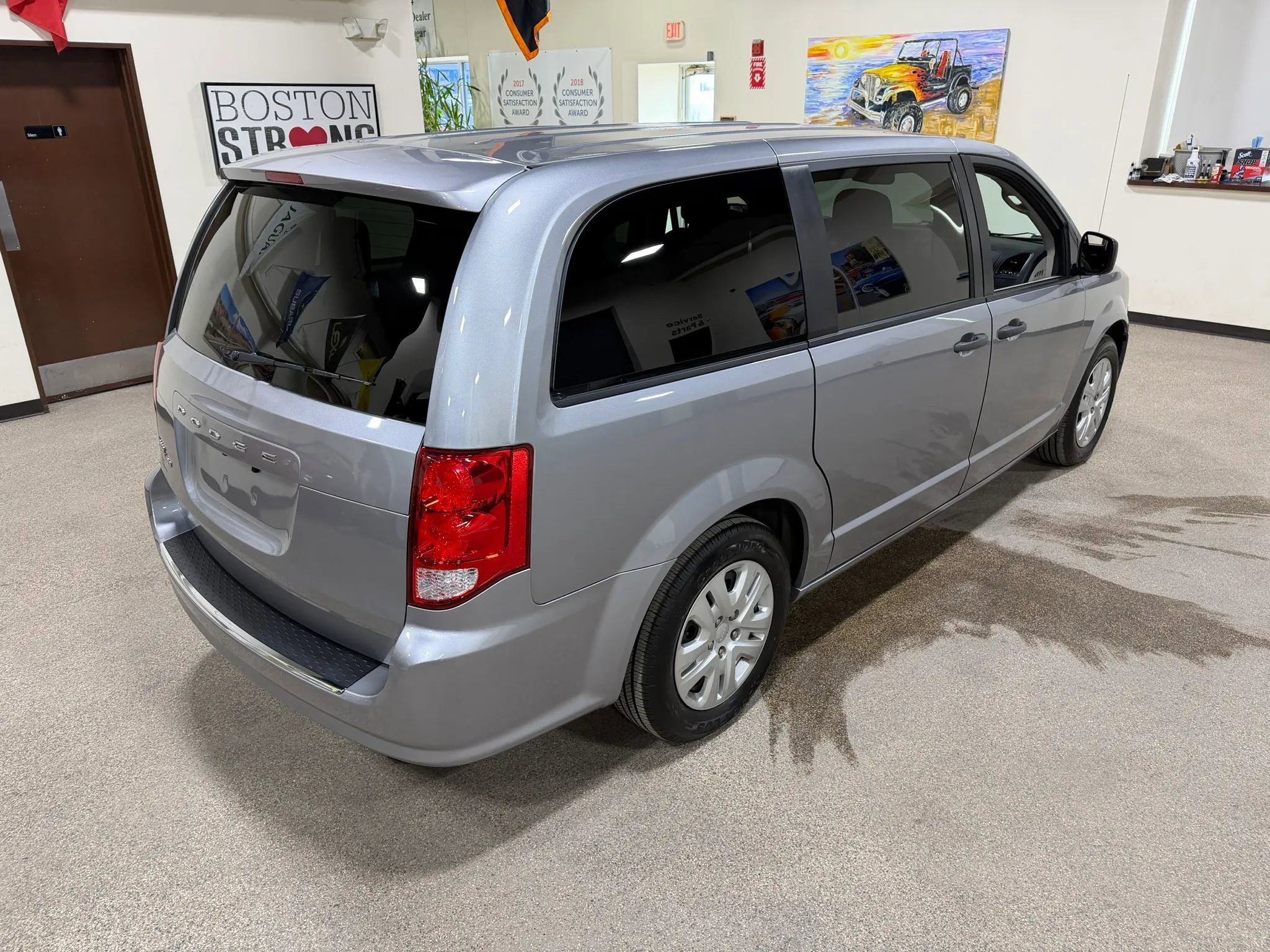 Used 2019 Dodge Grand Caravan SE image 7