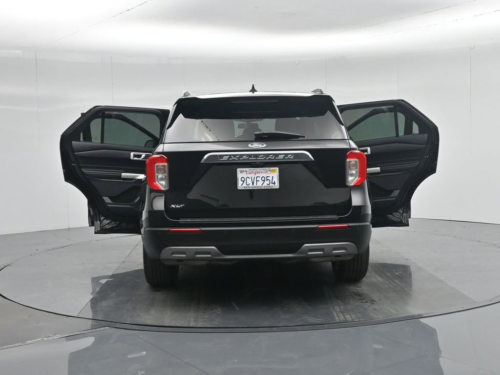 Certified 2022 Ford Explorer XLT w/ Equipment Group 202A image 26