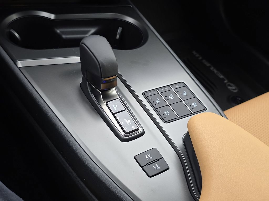 New 2026 Lexus UX 300h AWD image 23