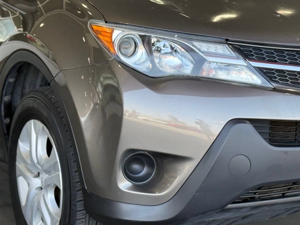 Used 2014 Toyota RAV4 LE FWD image 8