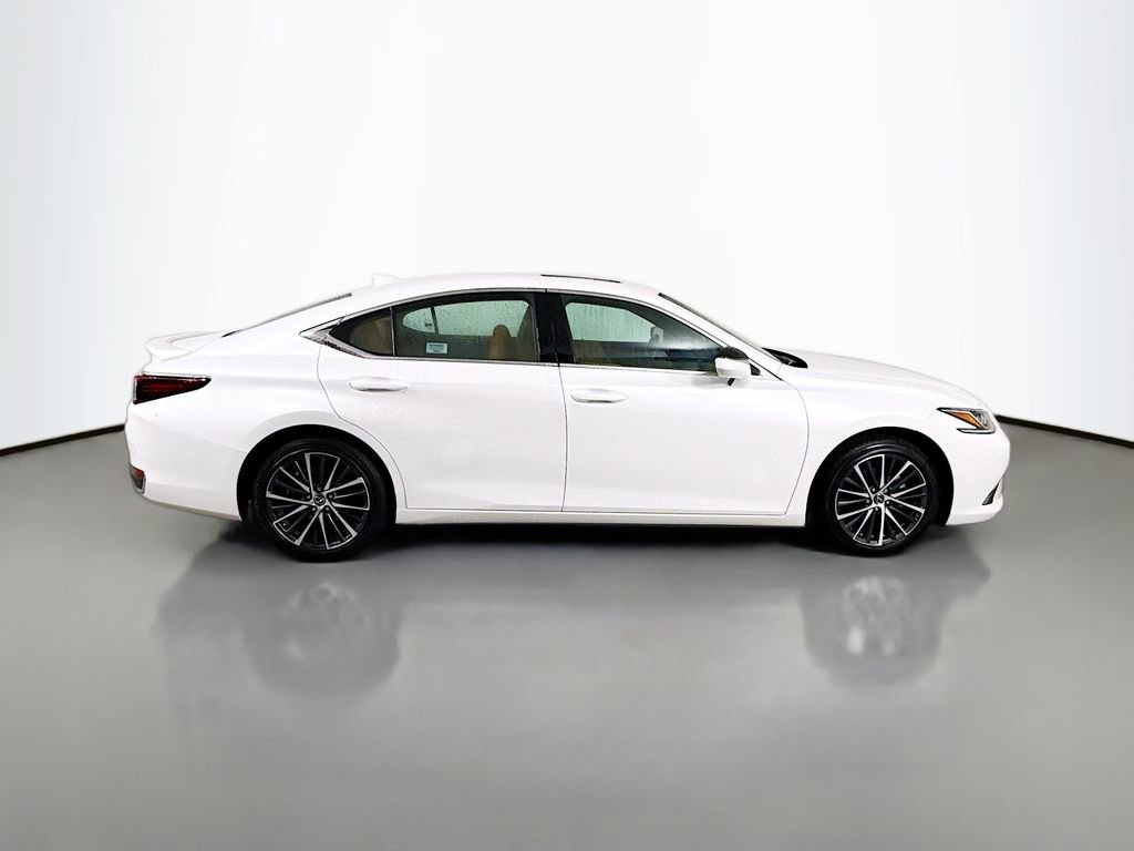 Certified 2025 Lexus ES 300h w/ Premium Package image 4