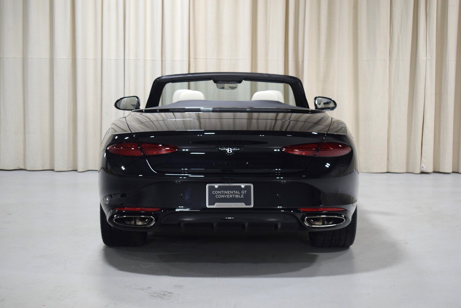 New 2025 Bentley Continental GTC image 13