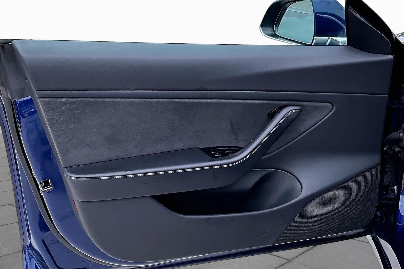 Used 2018 Tesla Model 3 Long Range RWD image 18