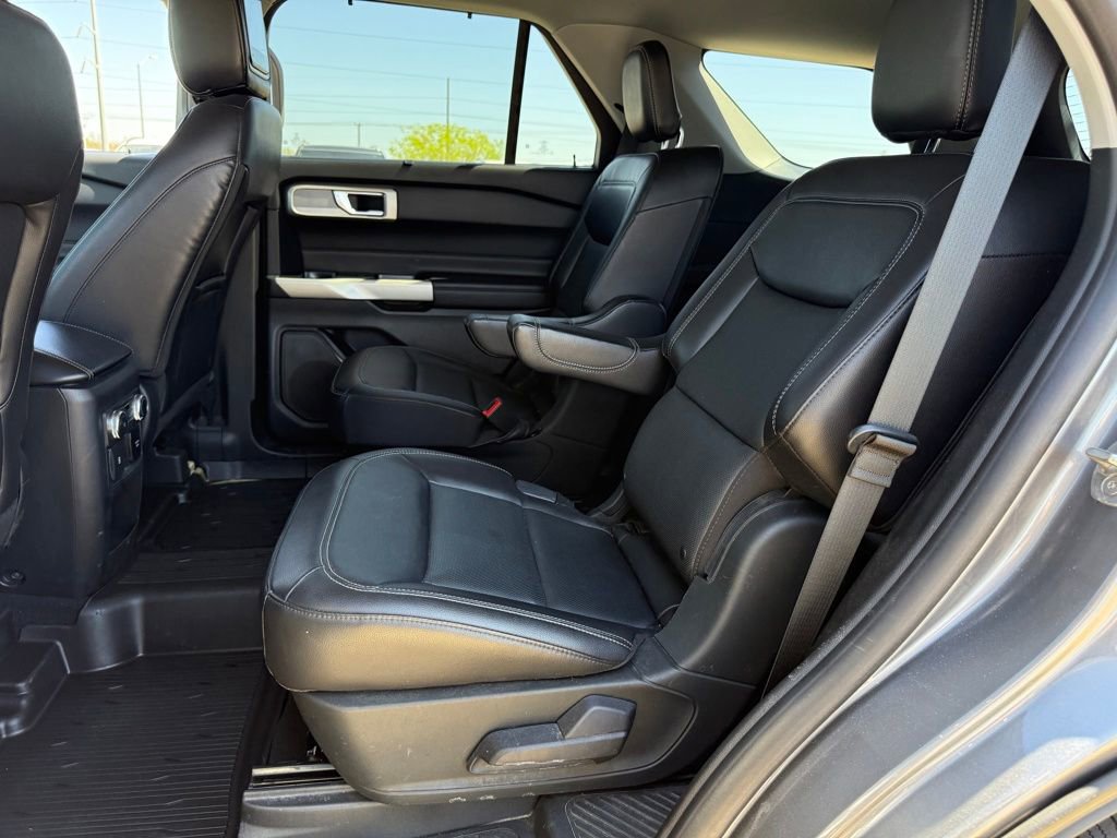 Used 2021 Ford Explorer Limited w/ Equipment Group 301A image 28