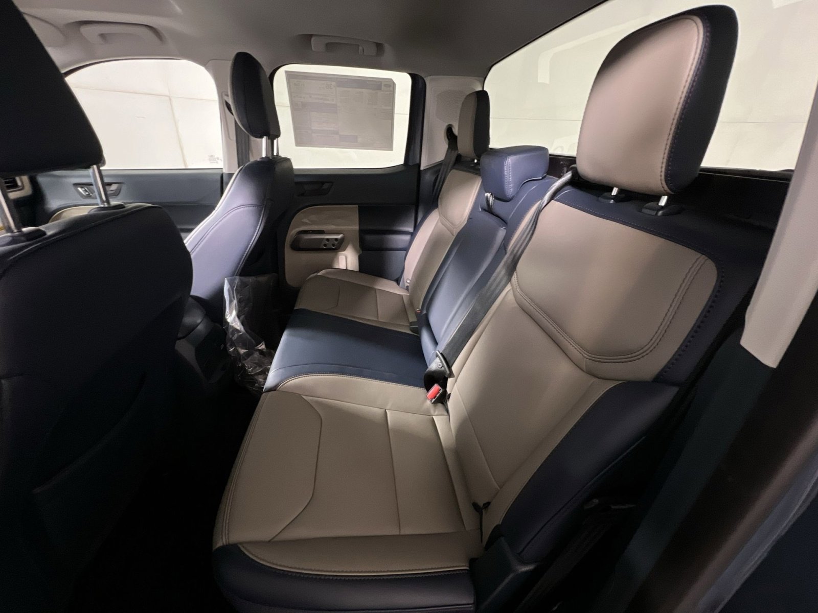 New 2026 Ford Maverick Lariat w/ 4K Tow Package image 25