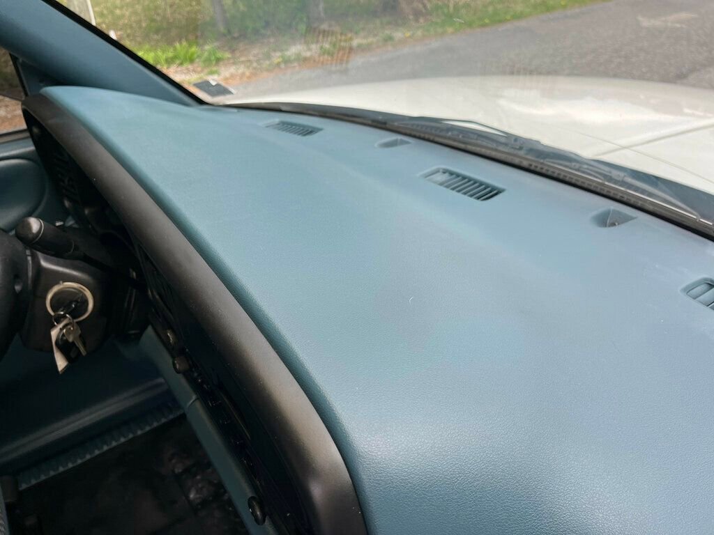 Used 1997 Dodge Ram 2500 Truck 4x4 Regular Cab image 29