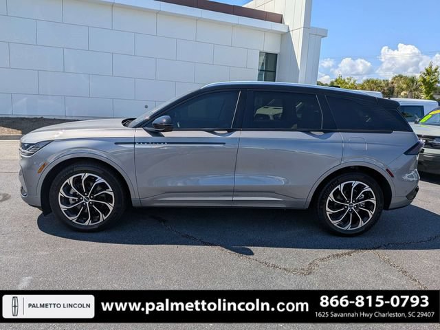 Used 2024 Lincoln Nautilus Reserve w/ Equipment Group 202A AWD/4WD image 6