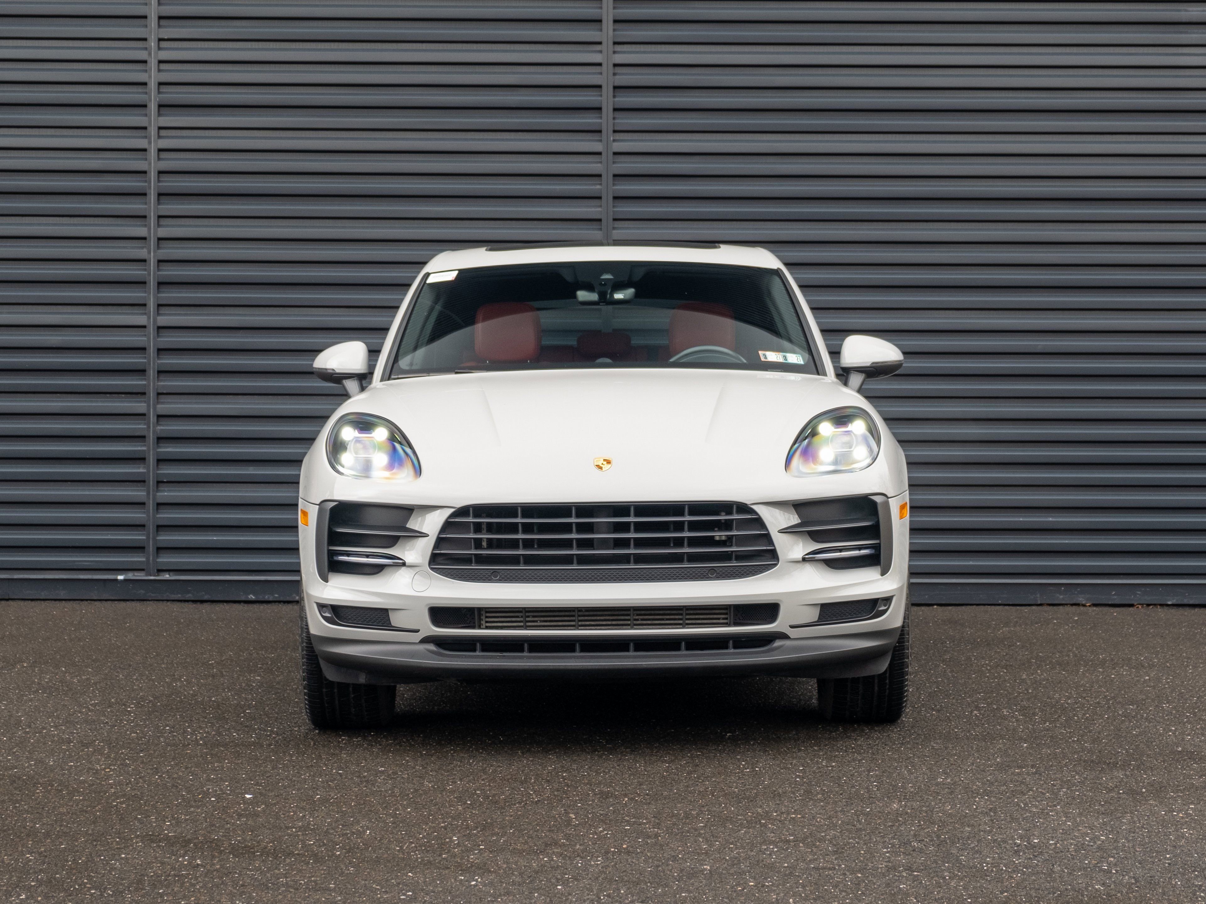 Certified 2021 Porsche Macan image 11