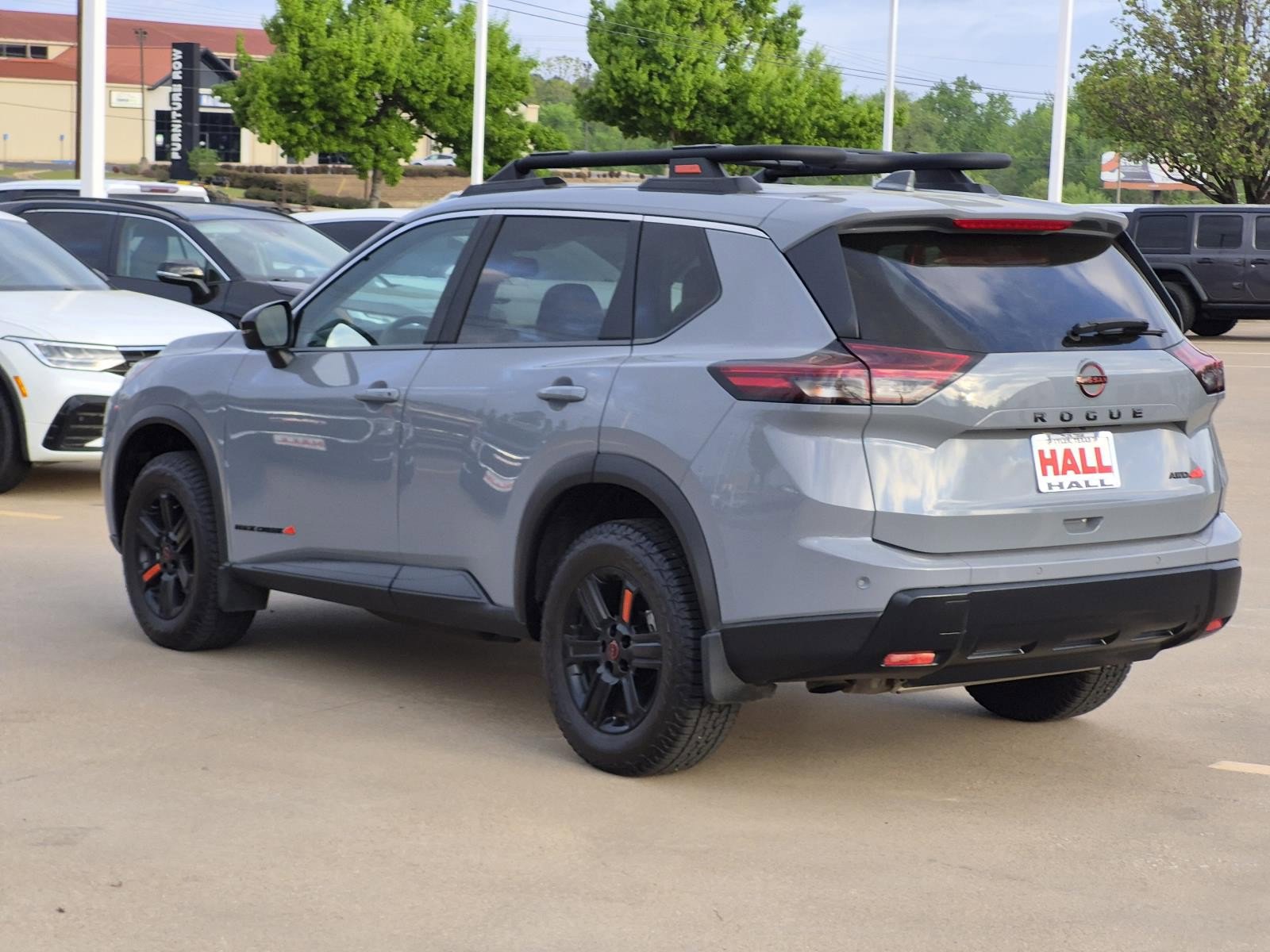 Used 2025 Nissan Rogue SV w/ Rock Creek Premium Package image 4