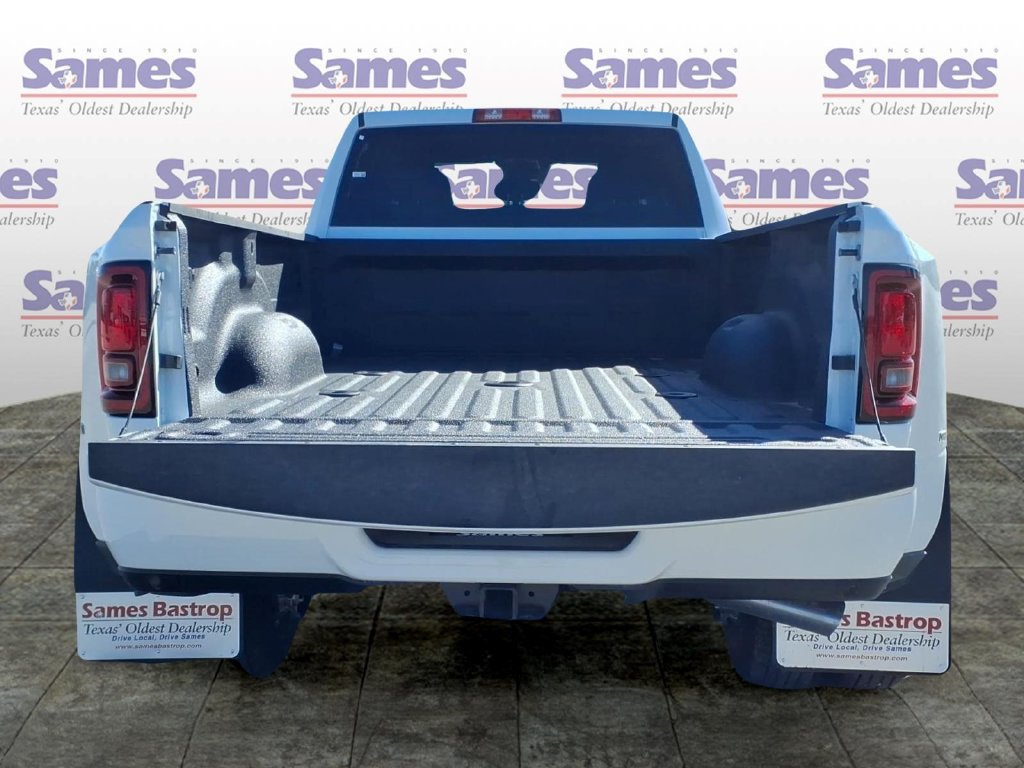 New 2027 RAM 3500 Big Horn AWD/4WD image 7