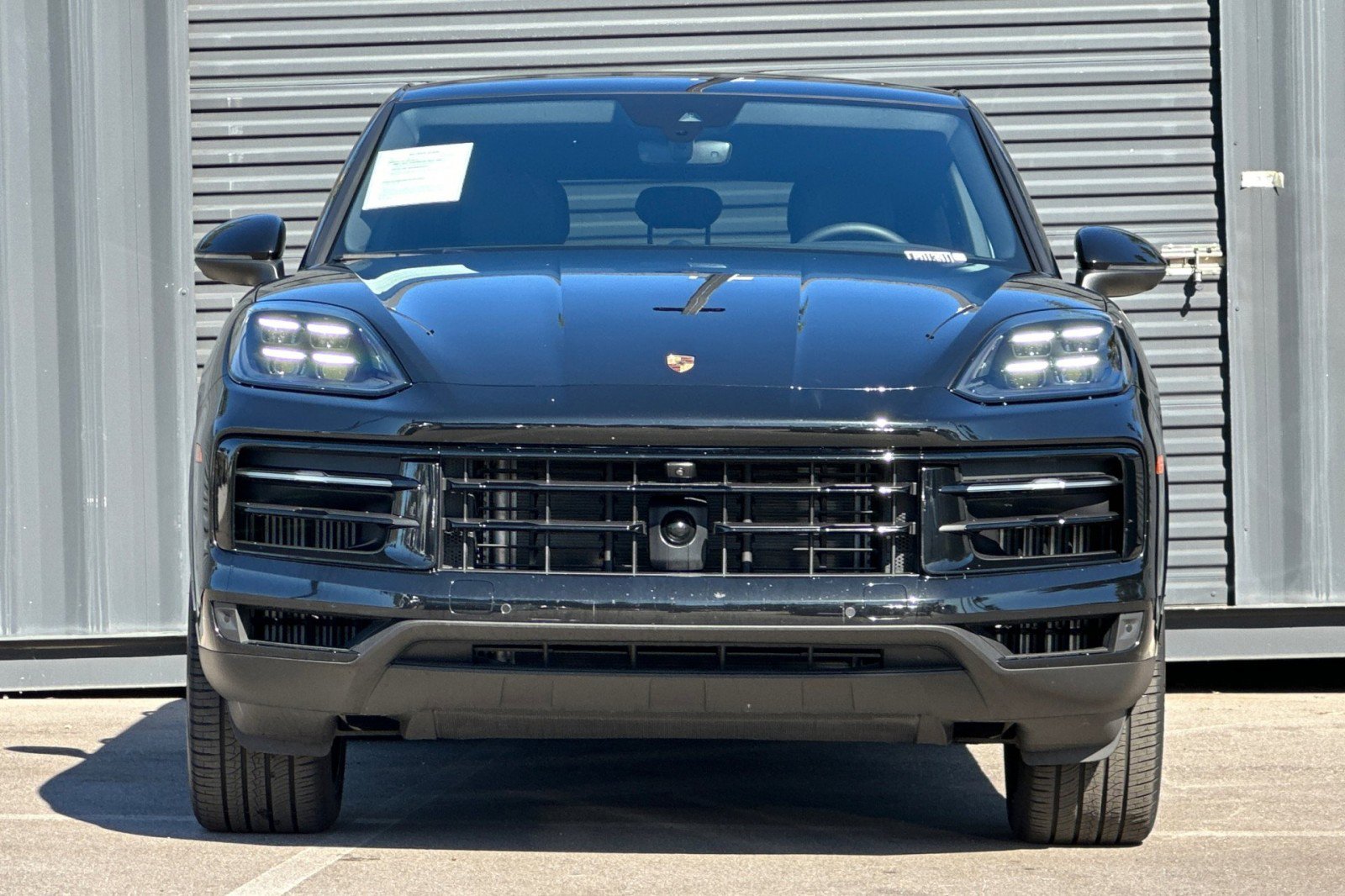 Used 2025 Porsche Cayenne Coupe image 11