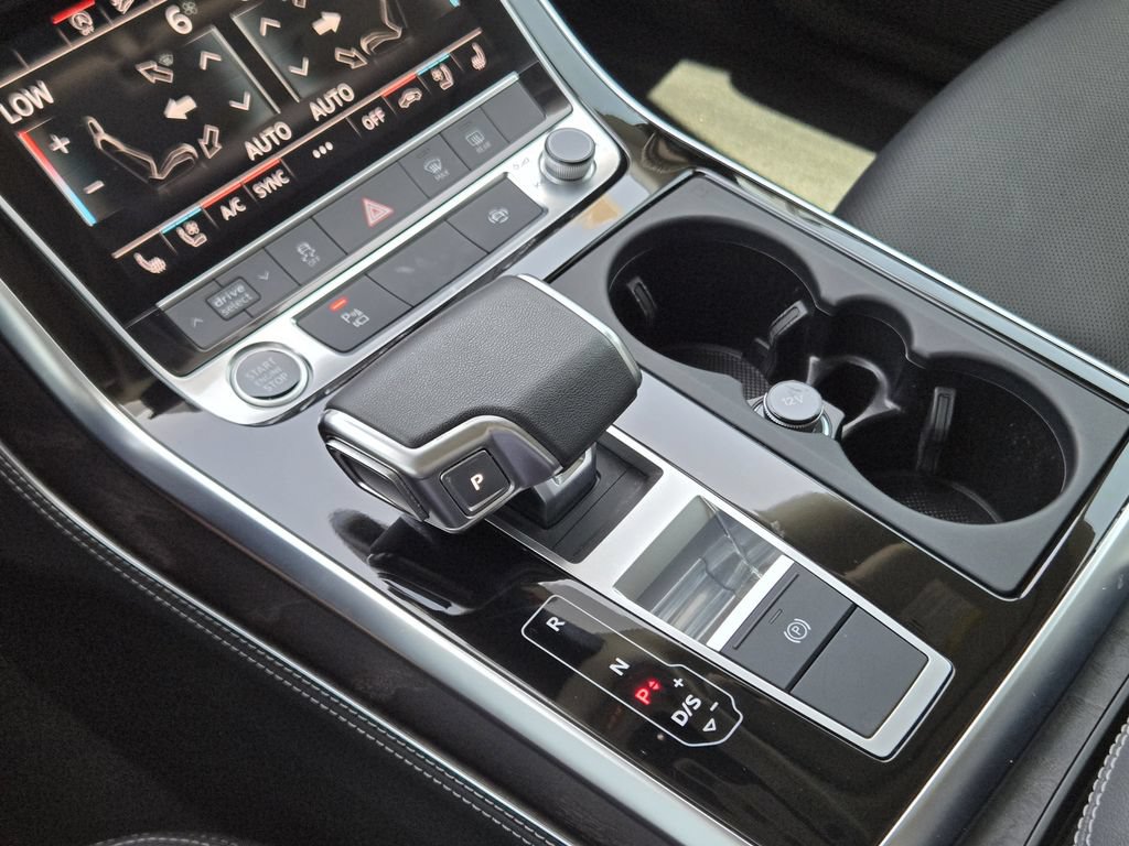 Certified 2023 Audi Q8 Premium Plus w/ Premium Plus Package AWD/4WD image 25