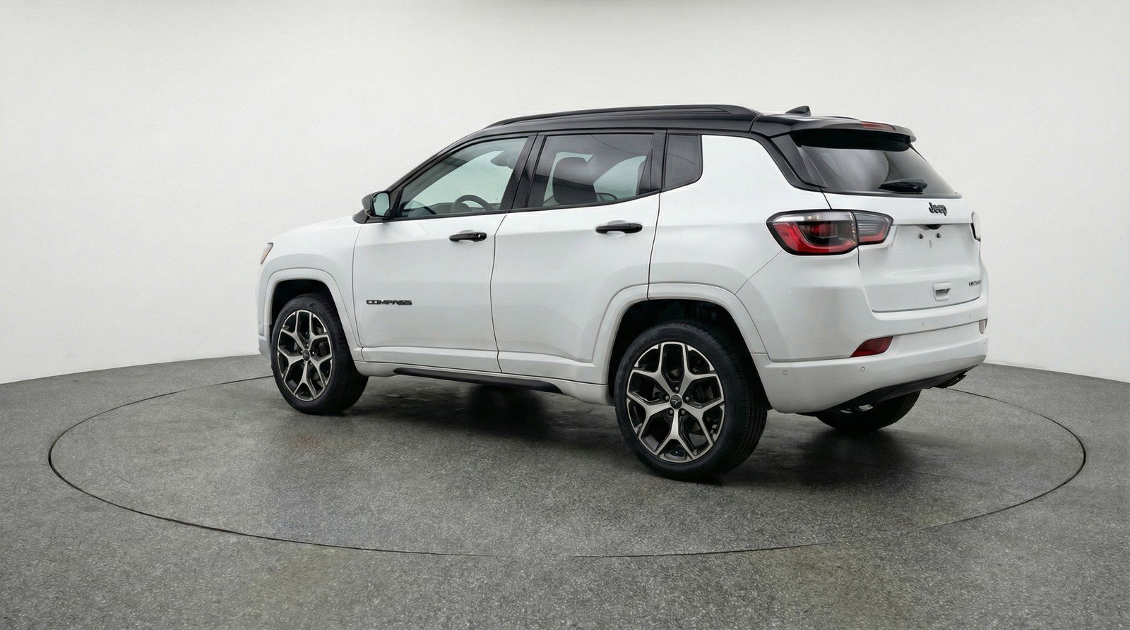 Used 2025 Jeep Compass Limited image 6