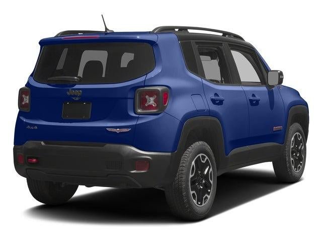 Used 2016 Jeep Renegade Trailhawk AWD/4WD image 3