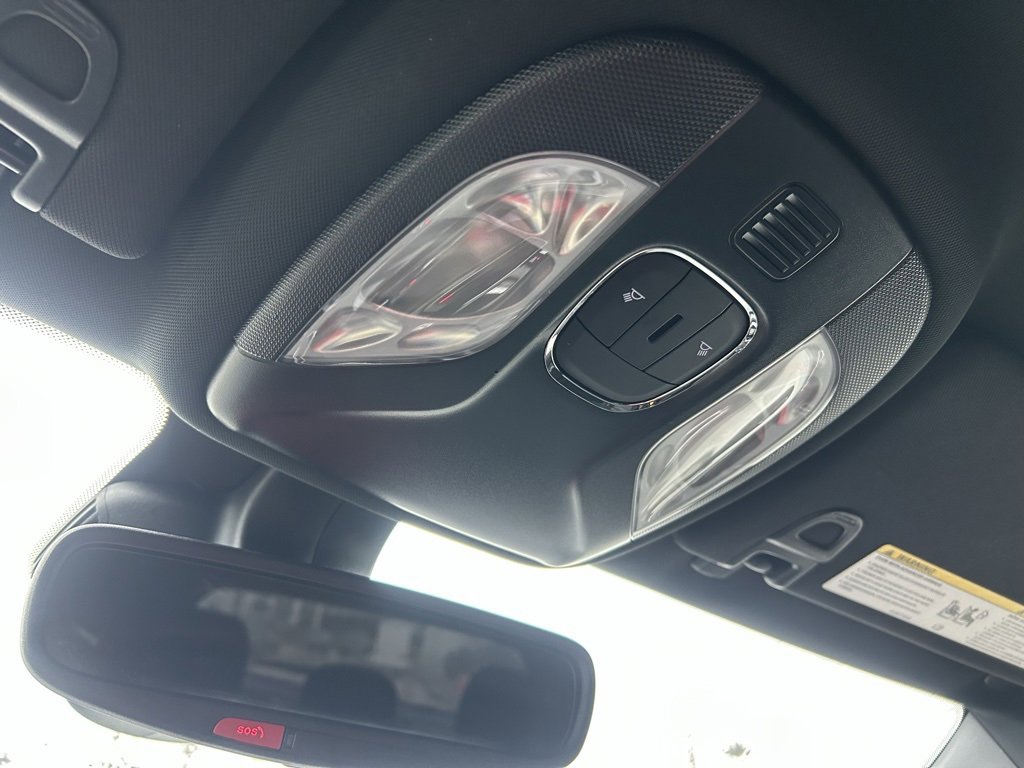 Used 2025 Jeep Compass Latitude w/ Altitude Special Edition image 24