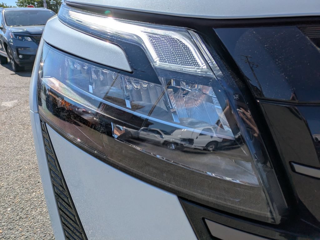 New 2026 Nissan Pathfinder SL AWD/4WD image 10