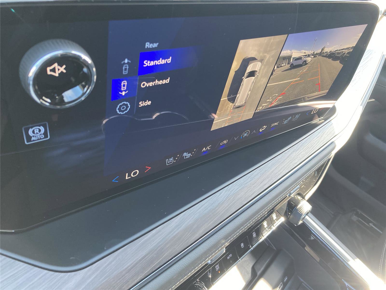 New 2026 Chevrolet Suburban Premier image 14