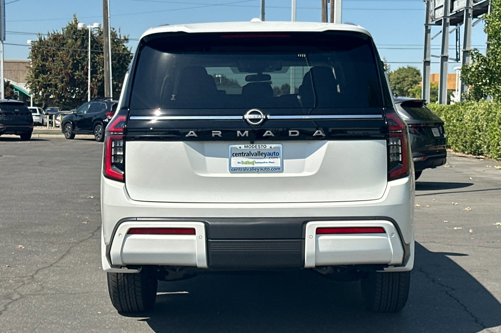 New 2026 Nissan Armada SV image 5
