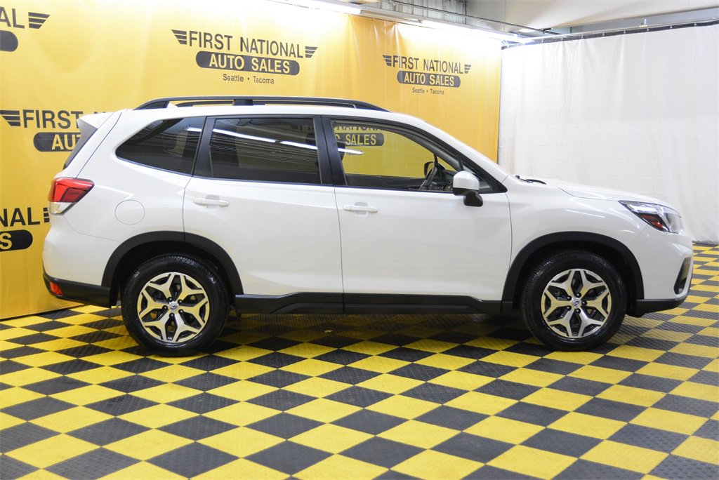 Used 2021 Subaru Forester Premium image 11