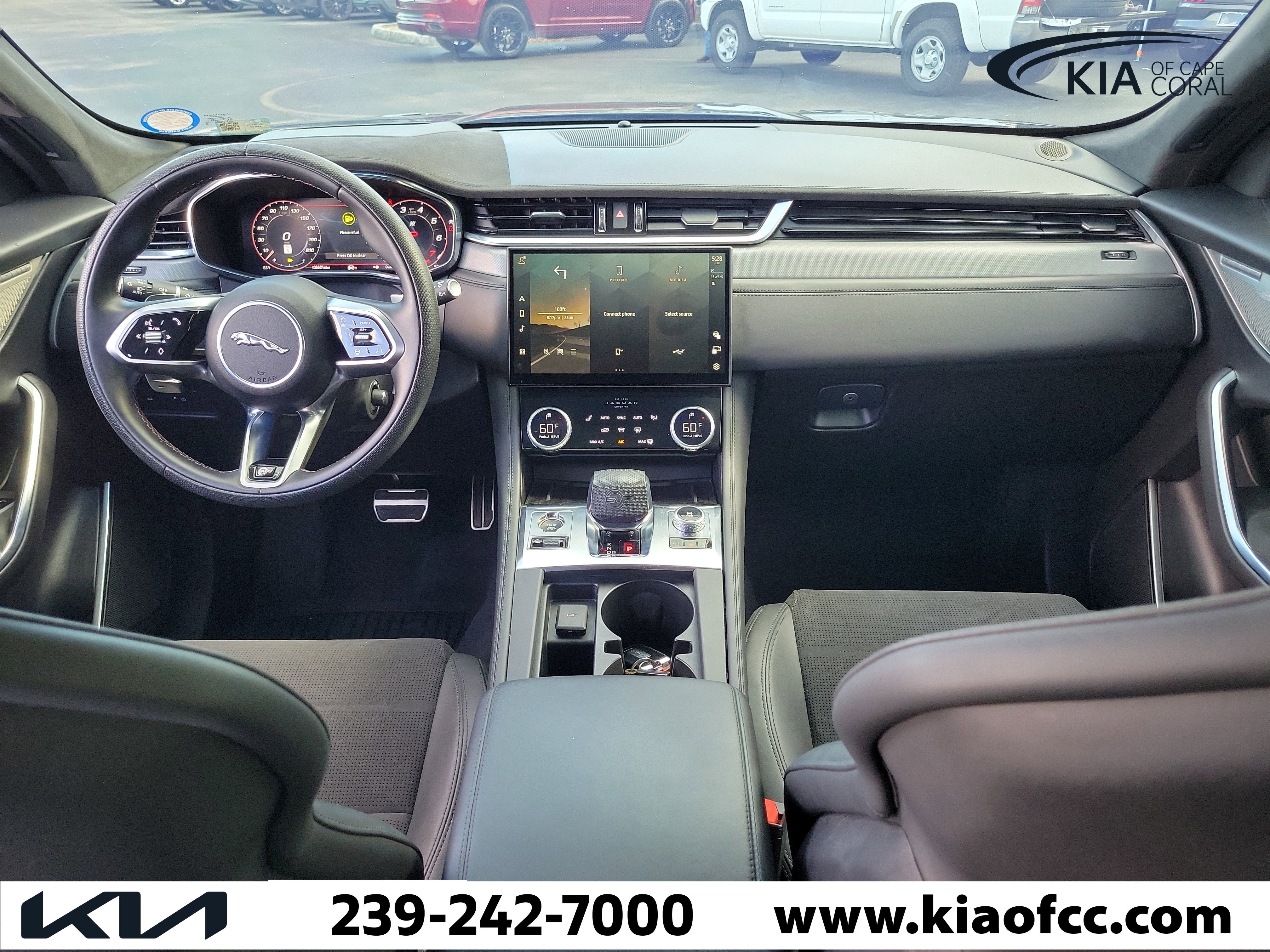 Used 2024 Jaguar F-PACE SVR image 16