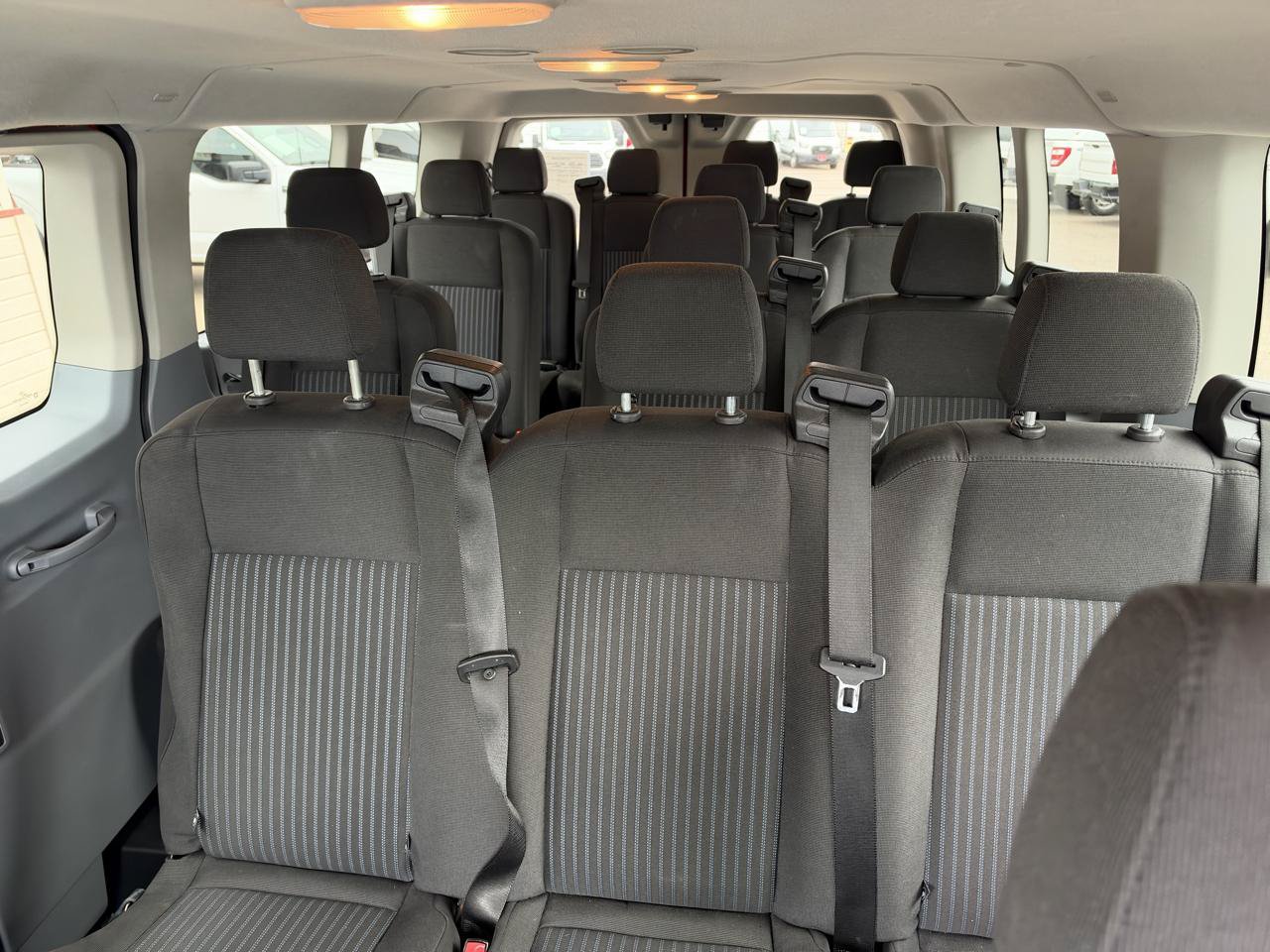 Used 2017 Ford Transit 350 XL RWD image 34