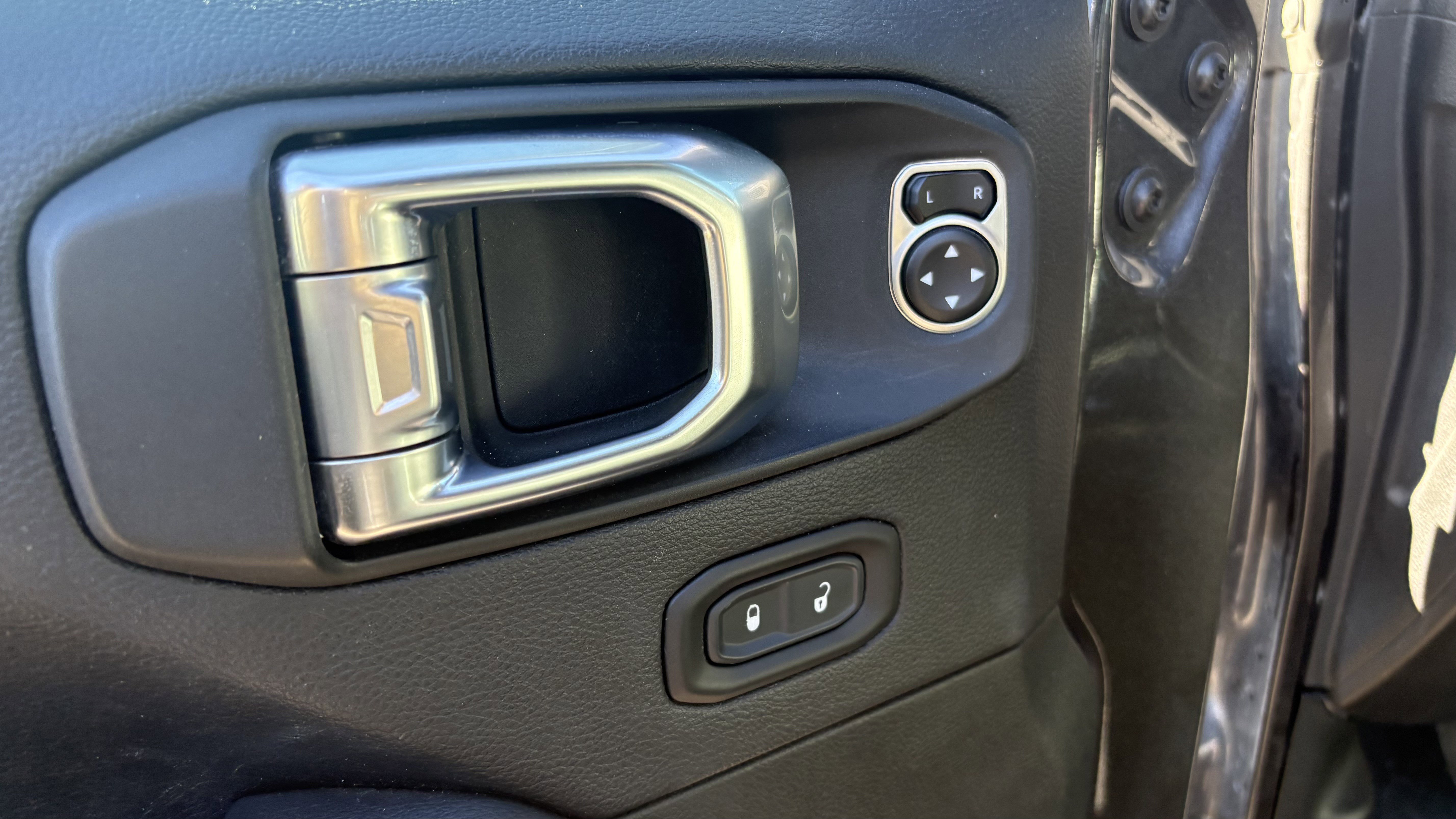 Used 2020 Jeep Wrangler Unlimited Rubicon image 18