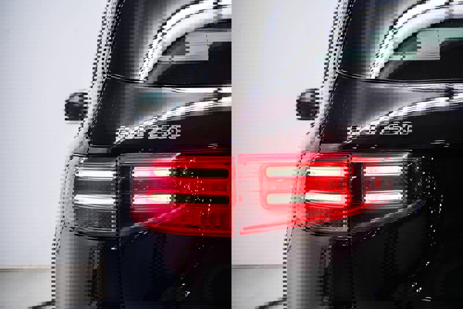 Certified 2025 Mercedes-Benz GLB 250 image 9