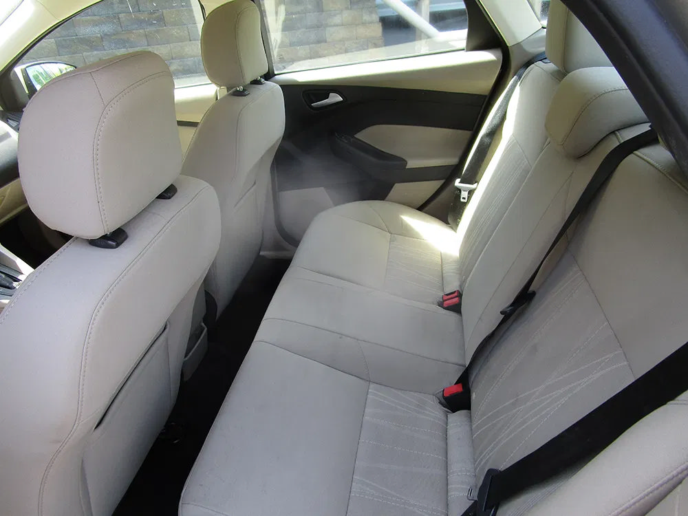 Used 2017 Ford Focus SE FWD image 11