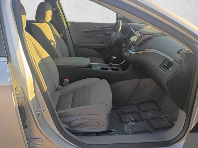 Used 2017 Chevrolet Impala LS FWD image 18