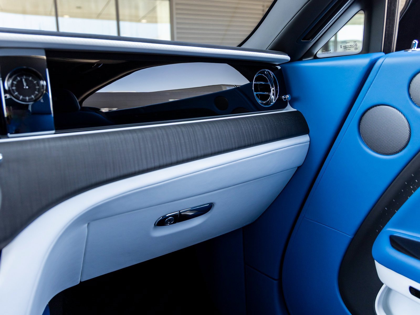 New 2025 Rolls-Royce Spectre image 34