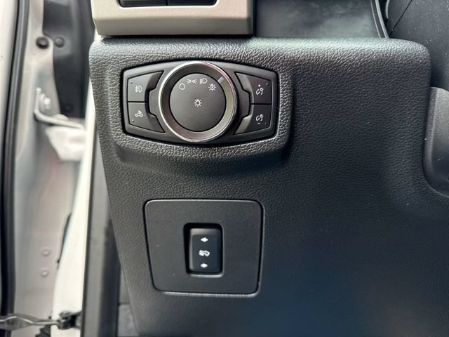 Used 2017 Ford F150 Lariat w/ Equipment Group 502A Luxury AWD/4WD image 18