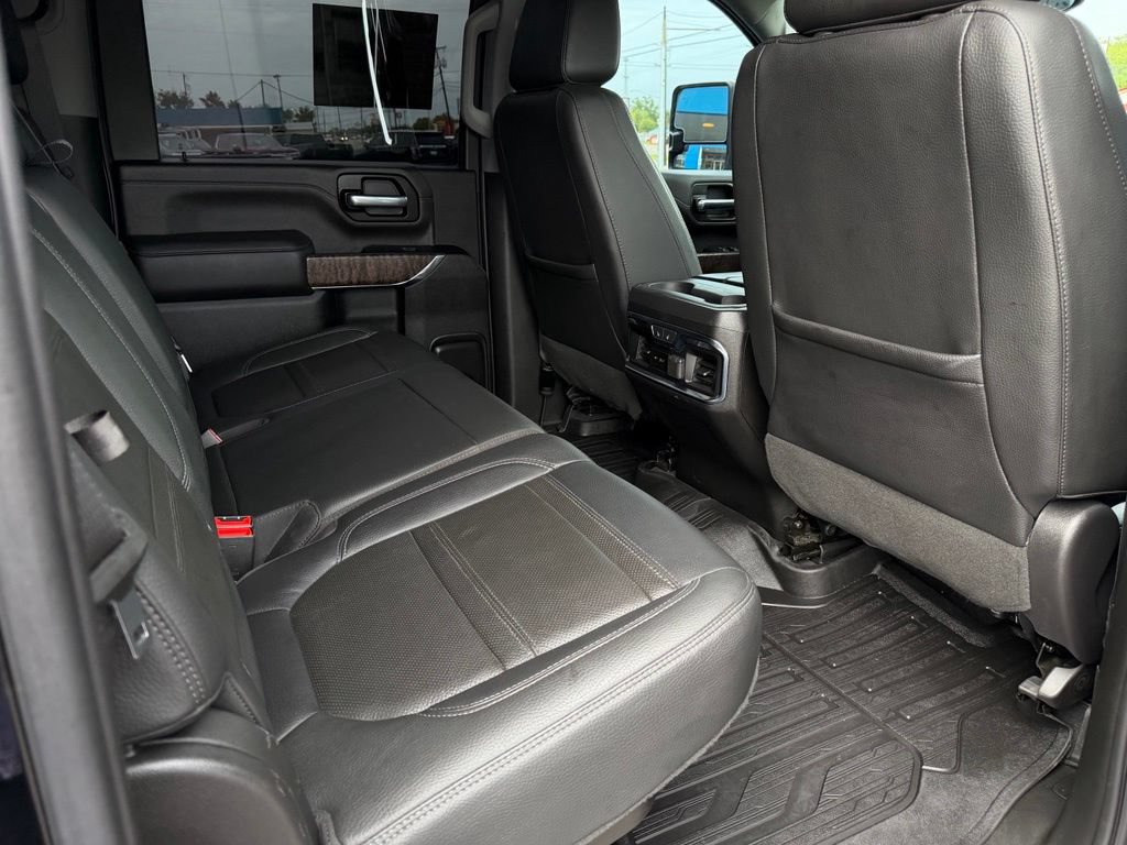 Used 2023 GMC Sierra 3500 Denali w/ Denali Ultimate Package AWD/4WD image 18