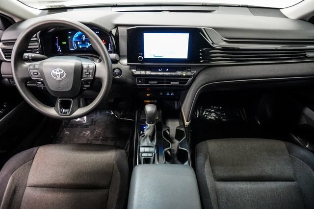Used 2025 Toyota Camry LE FWD image 10