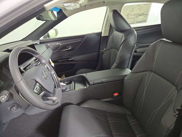 New 2025 Lexus ES 300h w/ Luxury Package image 14