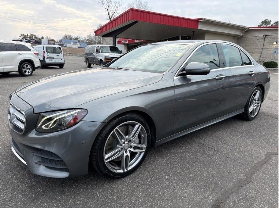 Used 2017 Mercedes-Benz E 300 image 3