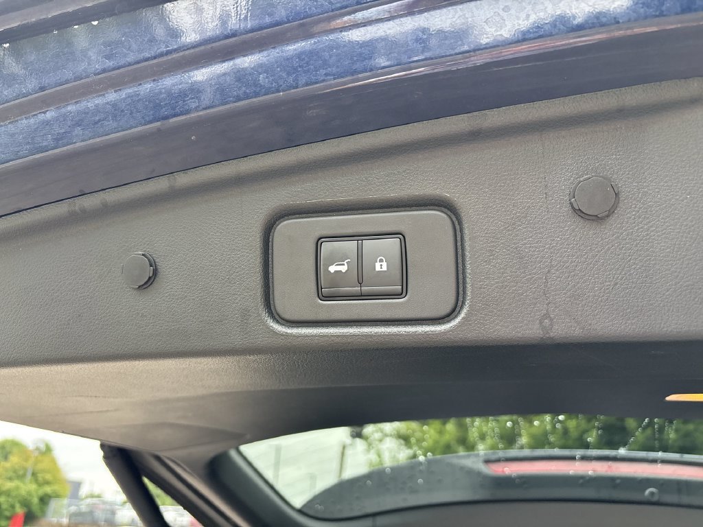 Certified 2024 Nissan Pathfinder Platinum AWD/4WD image 18