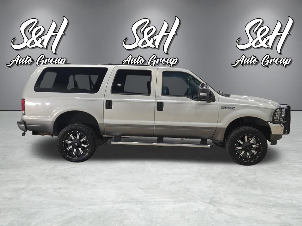 Used 2004 Ford Excursion XLT AWD/4WD image 17